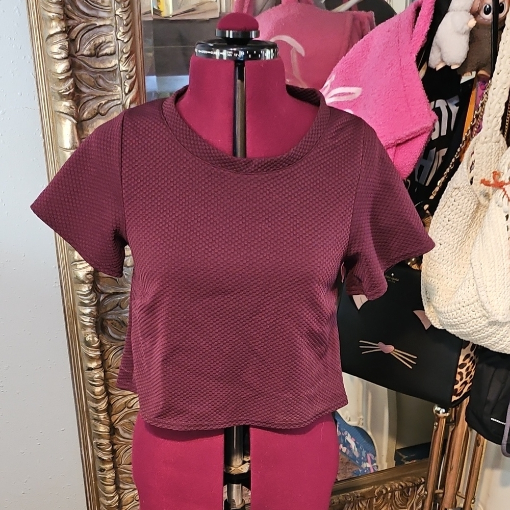 Closet Brand London Crop High Low Top Size 6